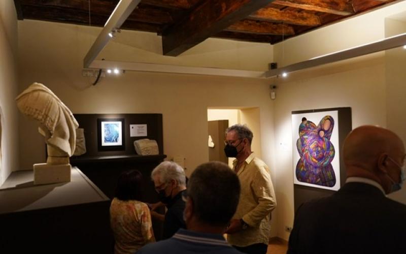 Exposición en la Santa Sede