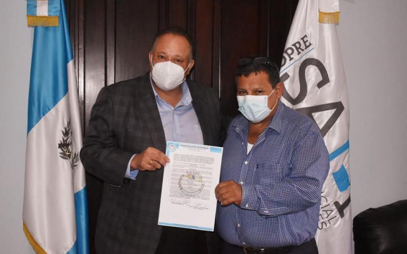 Ing. Luis Ruano y alcalde de dicho municipio 