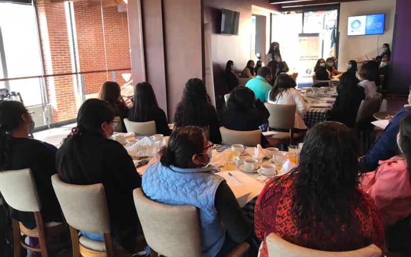 Profesionales de COPADEH promueven capacitaciones sobre derechos humanos y cultura de paz.