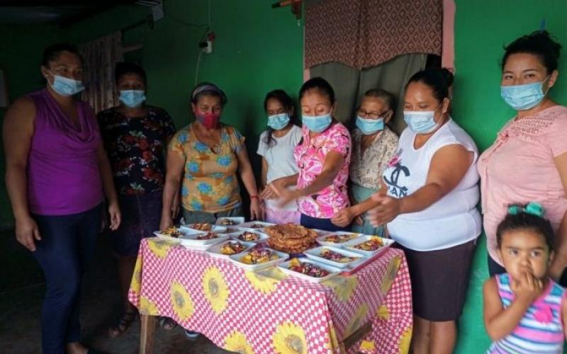 Mujeres reciben capacitaciones y acompañamiento técnico. 