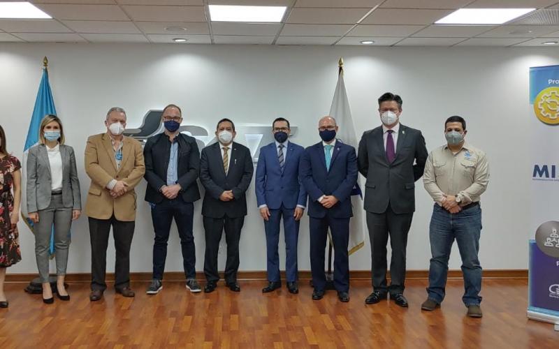 Programa Umbral de MCC, ejecutado por PRONACOM, apoyo modernización aduanera.