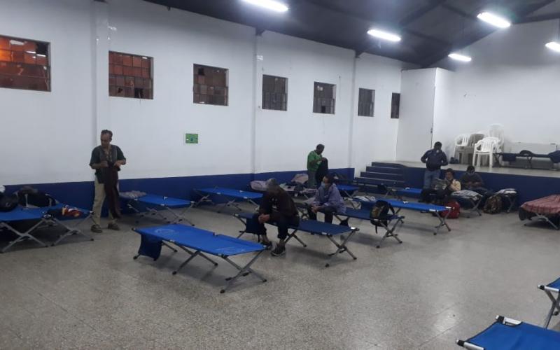 Personal de SOSEP continúa apoyando a la Municipalidad de Guatemala en los albergues habilitados por la época fría. 