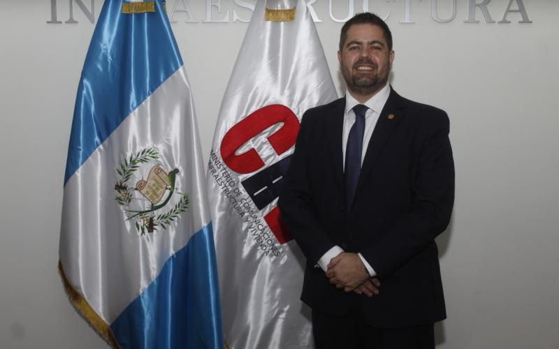 Ministro de Comunicaciones Javier Maldonado