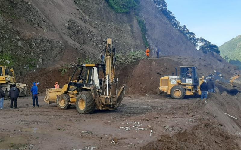 Acciones en el derrumbe entre Tajumulco y San Pablo, San Marcos.