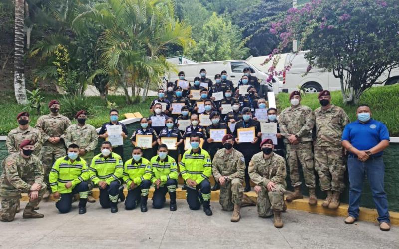 Capacitan a agentes antinarcóticos en Medicina Táctica