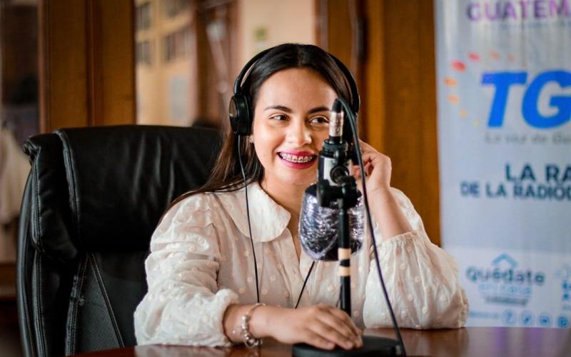 Actualizan requisitos para carné de locutor