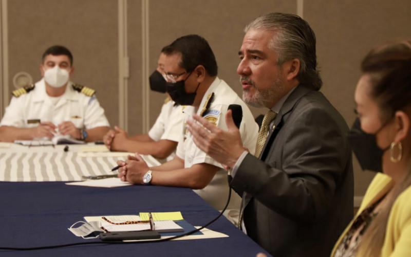 Reunión co autoridades portuarias