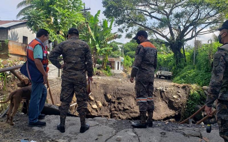 Evaluación de daños por lluvias.
