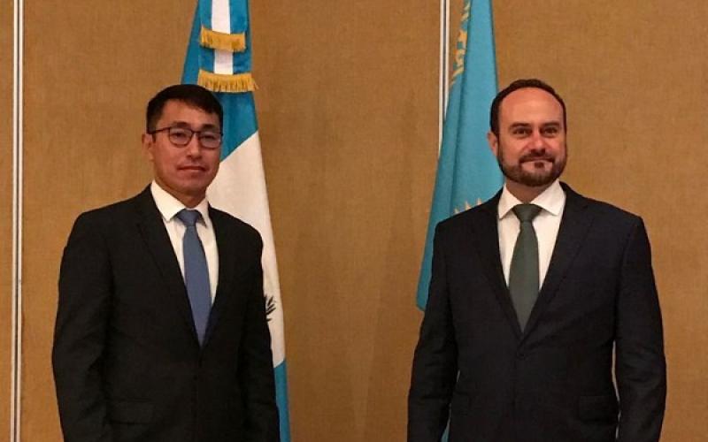 Reunión con Kazajistán