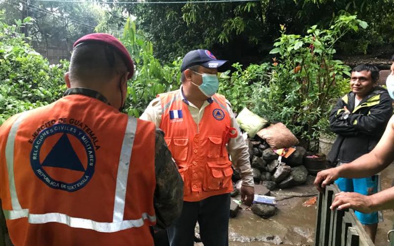 Apoy en labores de descombramiento y evaluación de daños por lluvias