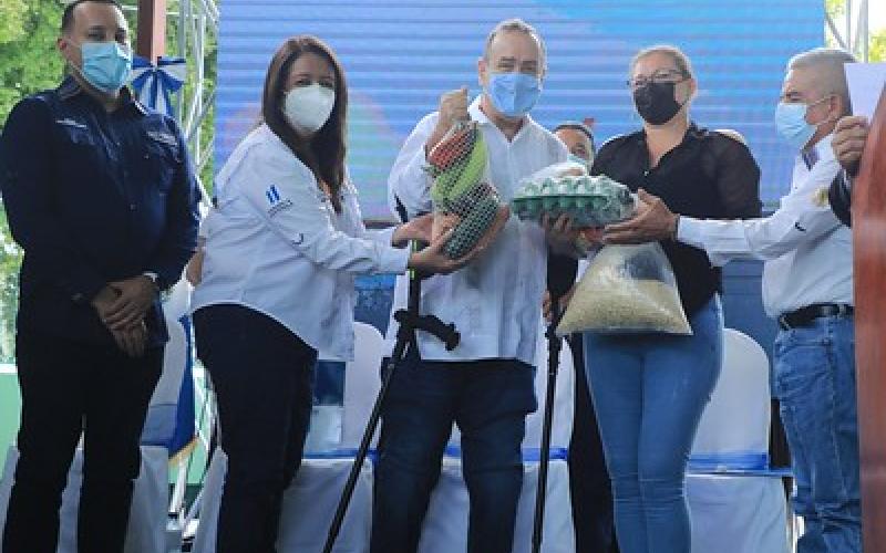 Entrega en el Jícaro, El Progreso. 