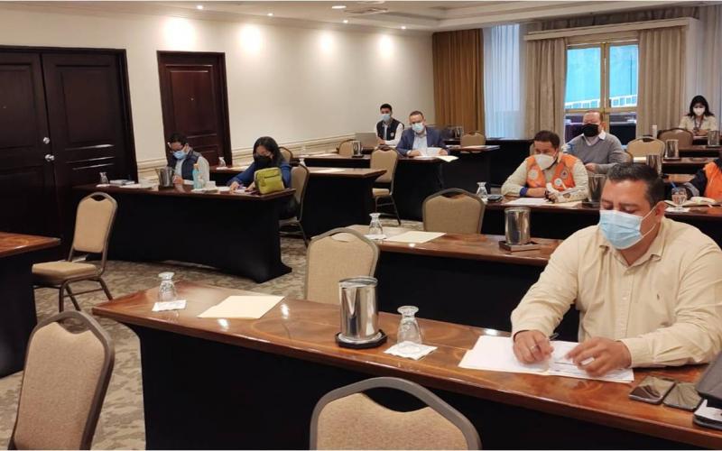 Participantes del “Taller para el impulso de la gobernanza institucional del riesgo de desastres”.