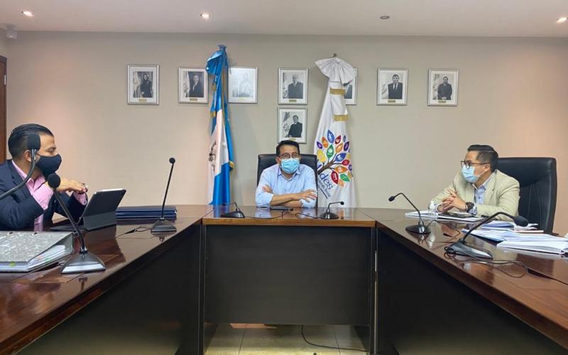 Viceministro Caná en reunión con representantes de Fundazúcar