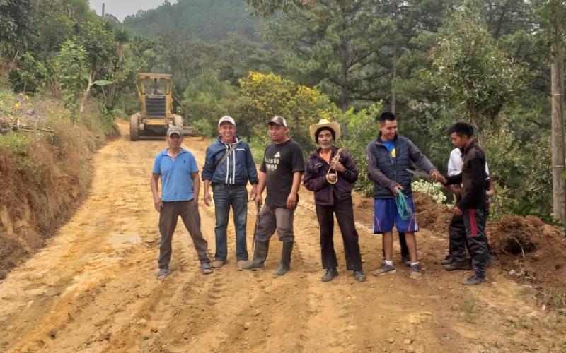  Más de 43 kilómetros de mantenimiento a carreteras rurales en comunidades de Pachalum, Quiché, en beneficio de 14 mil habitantes