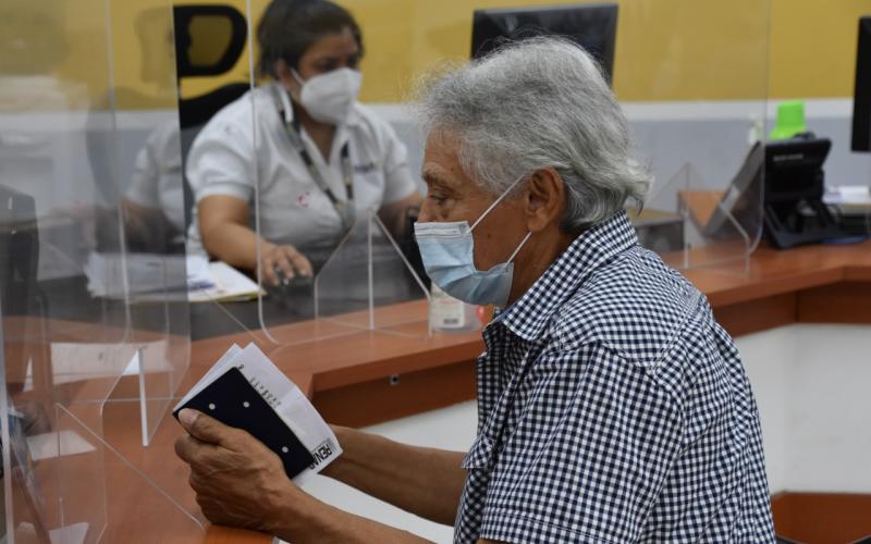 Usuario adulto mayor