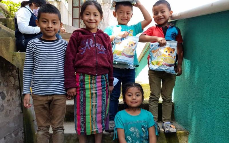 Niñez beneficiada con el programa NutriNiños