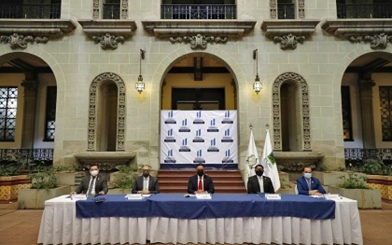 Ministerio de Ambiente presenta informe ambiental.