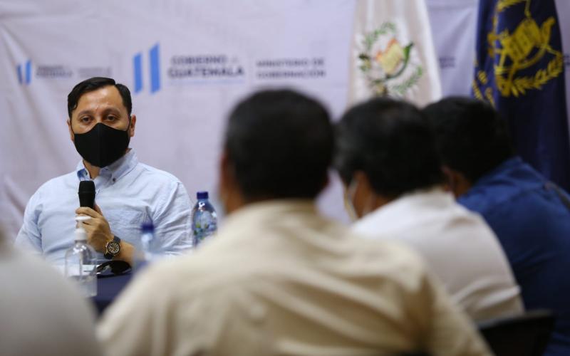 Ministro de Gobernación dirigirá mesa de diálogo con transportistas