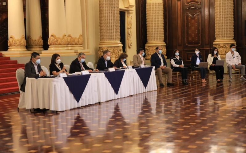 Autoridades del ministerio de Salud