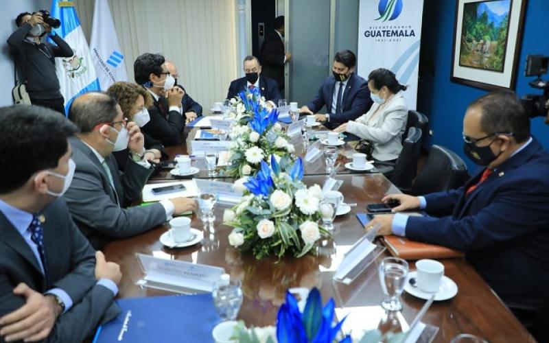 Presidente Alejandro Giammattei