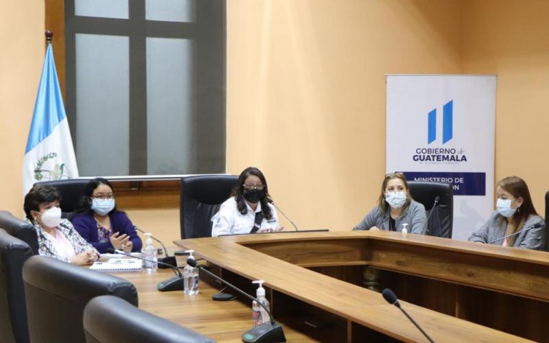 Mineduc inicia con el proceso vacunación de niños y adolescentes de 12 a 17 años en Huehuetenango 