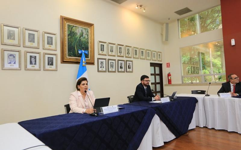 Reunión en el Minex