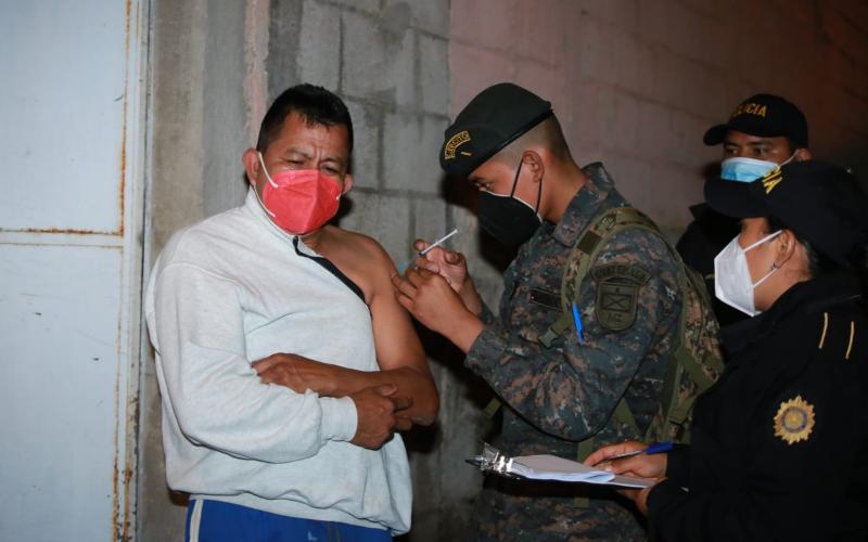 Brigadas Móviles de Vacunación siguen visitando diferentes áreas del departamento de Guatemala
