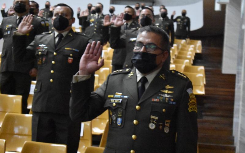 Oficiales del Ejército de Guatemala tomaron juramento, previo a integrarse como Vocales Militares