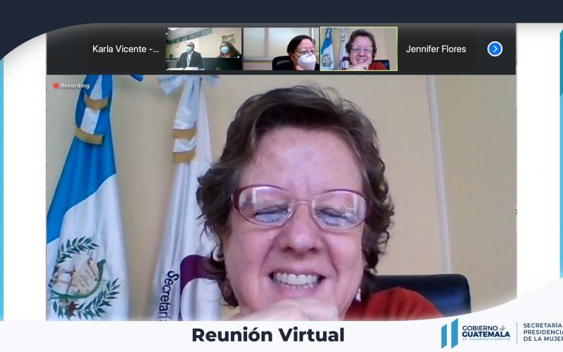 Secretaria Presidencial de la Mujer, Ana Leticia Aguilar Theissen. 