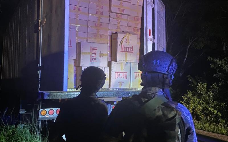 Personal militar detectó vehículo agrícola y un camión que transitaban de manera sospechosa a la altura del Kilómetro 409 “Cruce de Sabanetas”