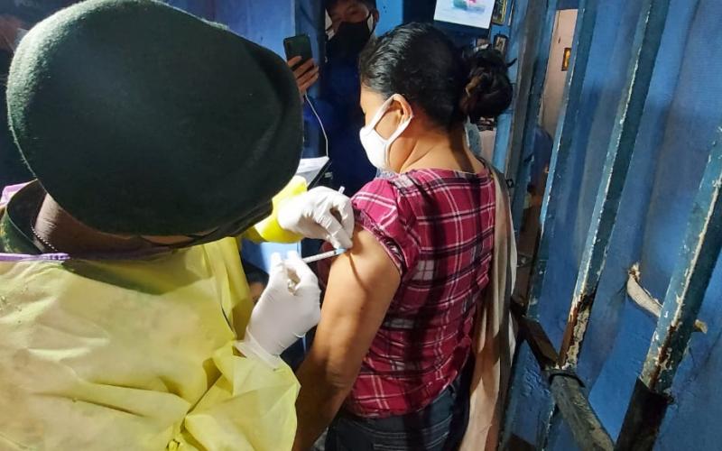 Brigadas Móviles de Vacunación, integradas por personal del Ejército de Guatemala