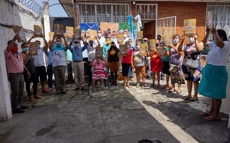 Familias campesinas recibieron Escrituras