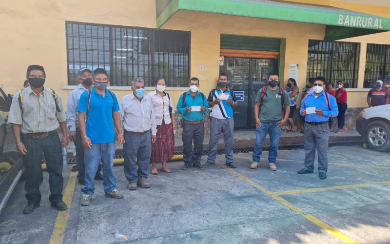 Beneficiarios pagaron parte del crédito obtenido por compra de la finca