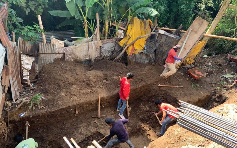 Ejecución de muro de contención 