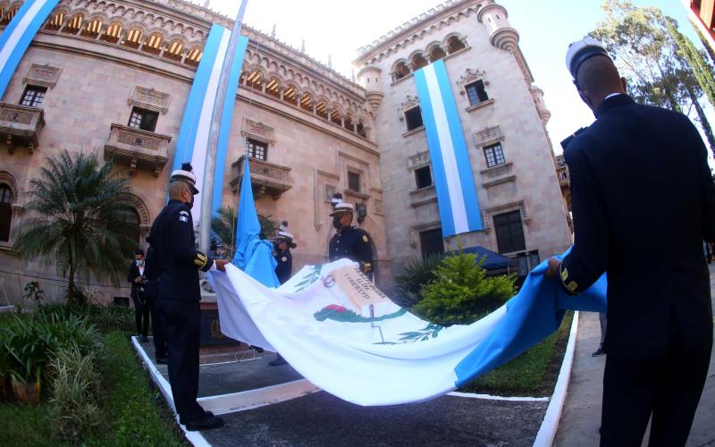 Conmemoran 200 años de Independencia Patria