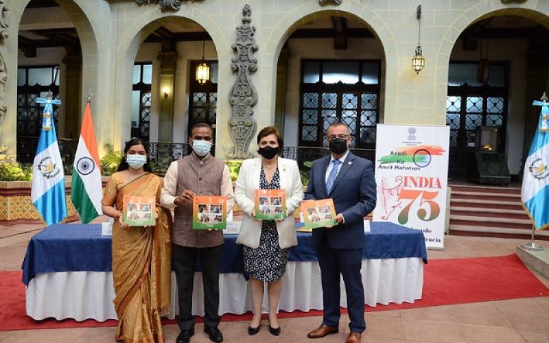 Celebración de natalicio de Gandhi