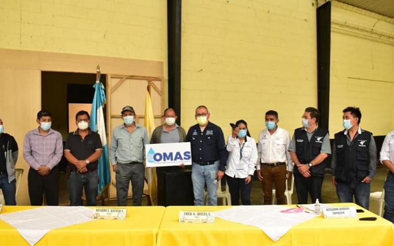 Alcalde de dicho municipio y su equipo