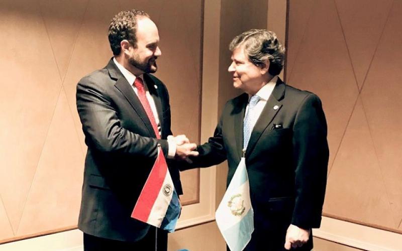 Cancilleres de Guatemala y Paraguay