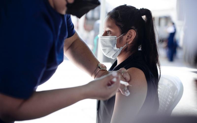 vacunación de adolescentes