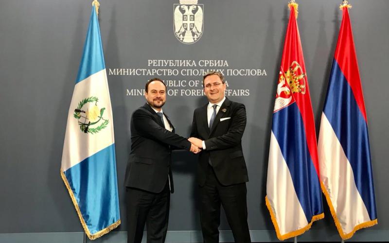Canciller de Guatemala, Pedro Brolo, en Serbia