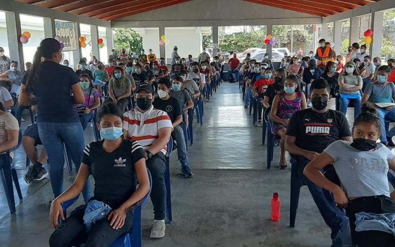 Tercera Brigada de Infantería vacuna a gran cantidad de menores en Jutiapa