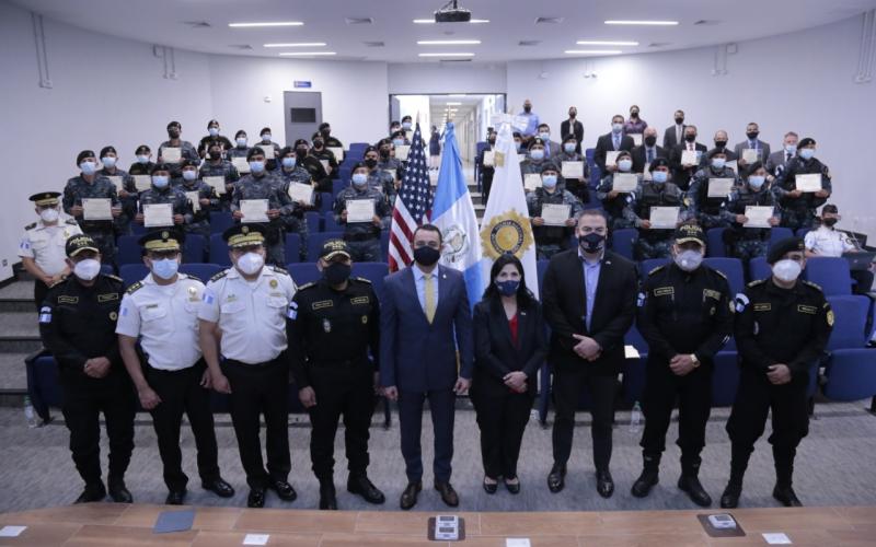 Refuerzan profesionalización de personal antinarcótico en controles fronterizos