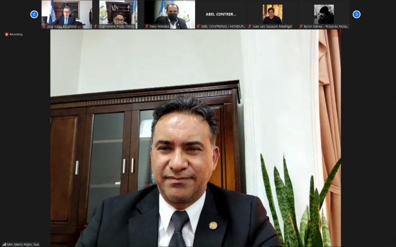 Ministro de Ambiente y Recursos Naturales, Mario Rojas Espino