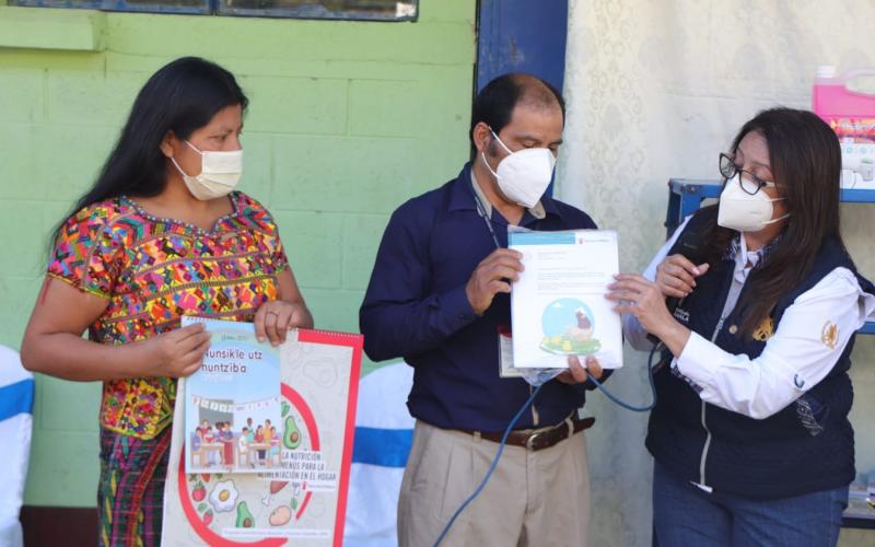 Ministra de Educación realiza gira de trabajo en Quiché