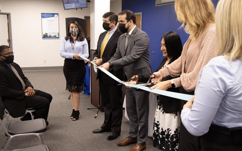 Inauguración en Consulado en Columbus