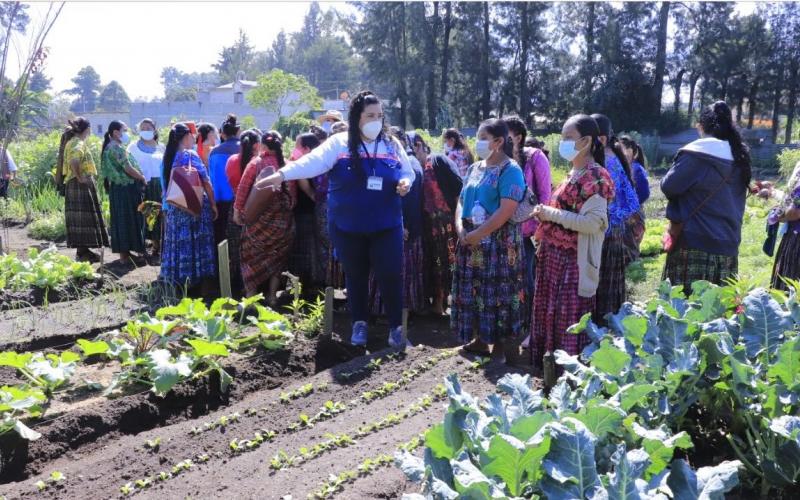Capacitación a mujeres