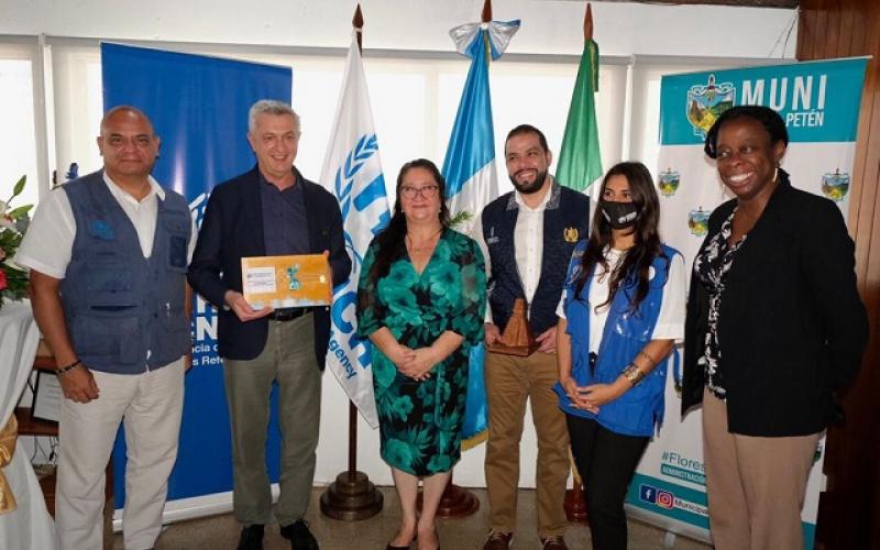 Visita de alto comisionado de Acnur