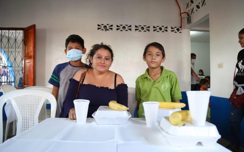 Usuarios de Comedor Social en La Blanca, San Marcos