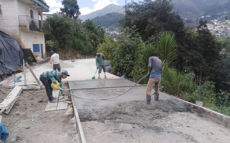 Fodes construye pavimento en Todos Santos Cuchumatán, Huehuetenango