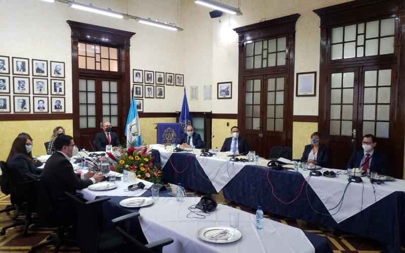 Autoridades participan en la reactivación del Consejo Nacional de Registradores